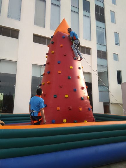 rock-climbing2 rock-climbing2