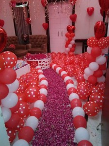 Romantic balloon Decorators in  Gurgaon
